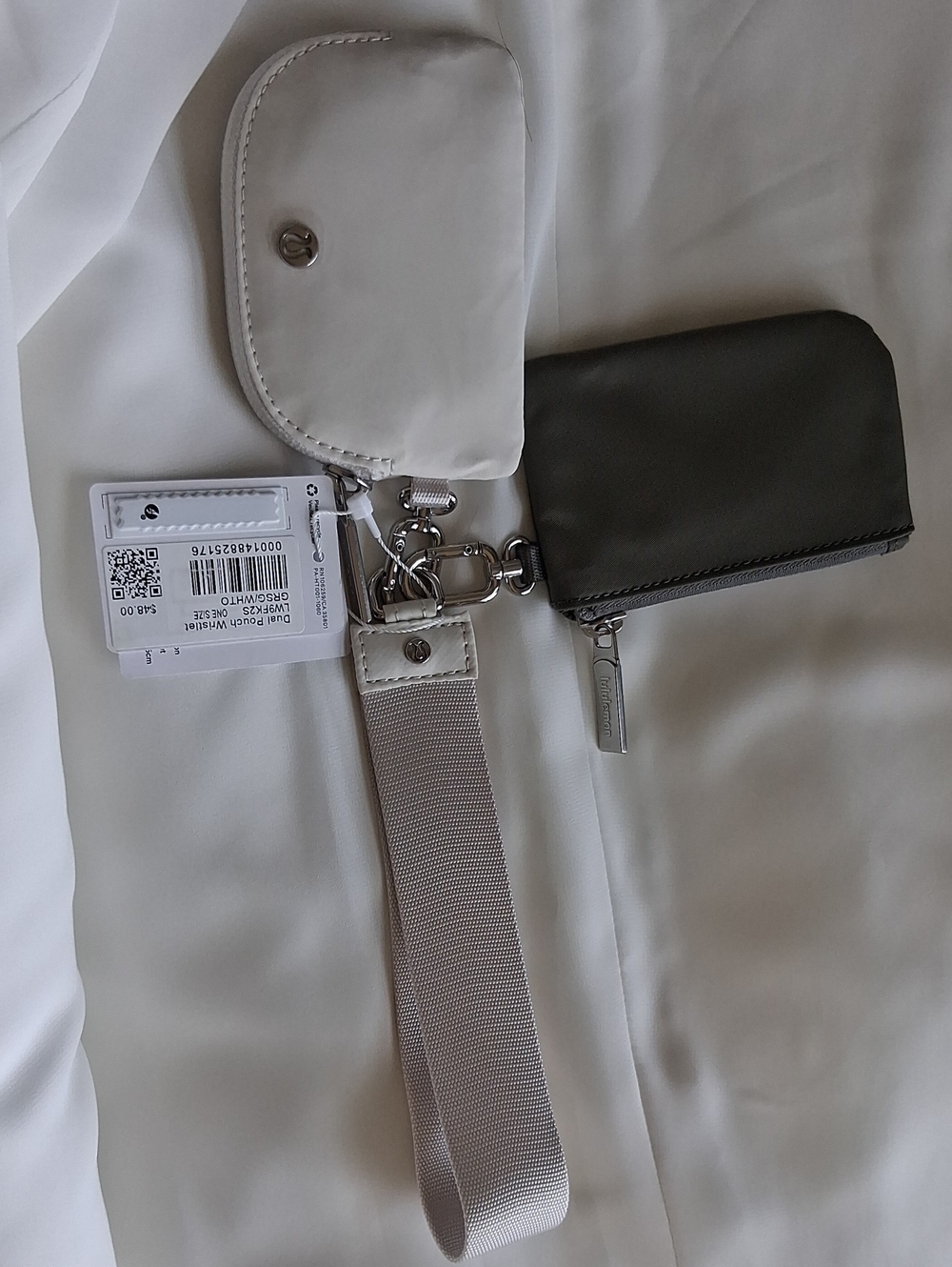 Lululemon Dual Pouch Wristlet Green And White